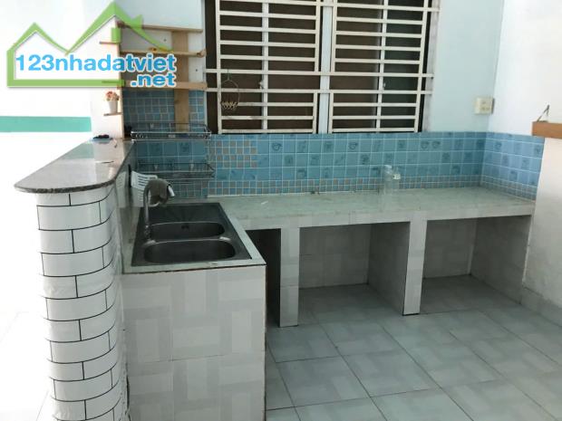 cho thuê nhà gần siêu thị go hưng phú 88m2 2pn giá 3tr/tháng - 2