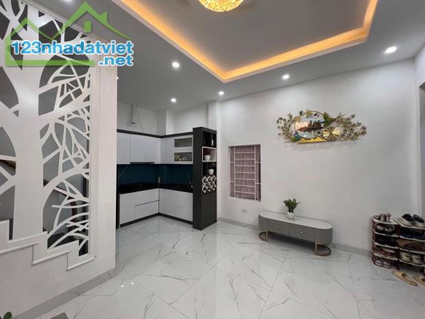 Bán Nhà Minh Khai Hai Bà Trưng 35m2 Đẹp - 5