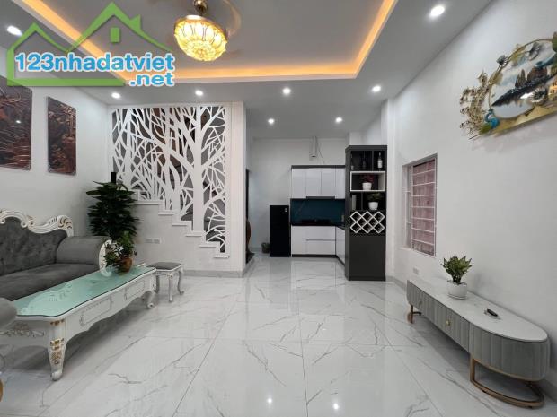 Bán Nhà Minh Khai Hai Bà Trưng 35m2 Đẹp - 4