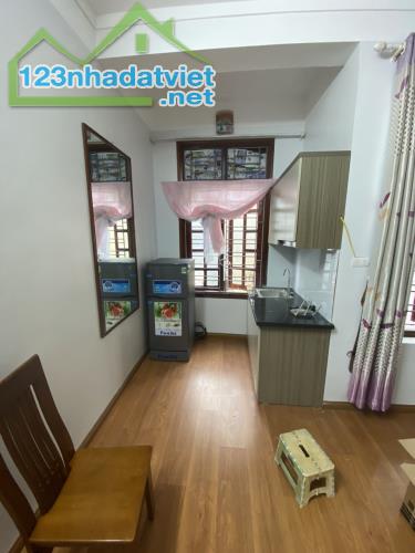 Cho thuê Căn Apartment giá rẻ tại Số 98 Ngõ 116 Phan Kế Bính, Cống Vị, Ba Đình. Chỉ 4.5tr - 5
