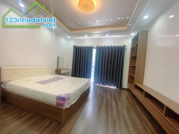 ⚜️ Bán nhà Mặt phố Nguyễn Chí Thanh, Đống Đa, 40m2 4T, MT 4.5m, Chỉ 15.5 Tỷ ⚜️ - 3