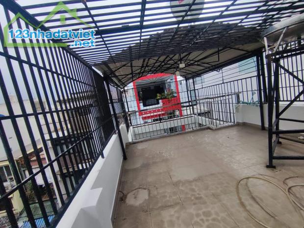 Bán Nhà Khuông Việt - hơn 40m2 - 4 Tầng - Hẻm Xe Tải Thông - mà chỉ 6 tỷ - Tân Phú