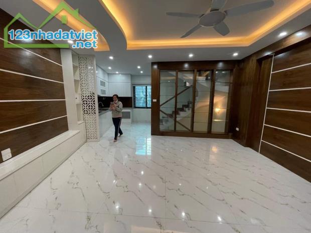Xuân La, Võ Chí Công, Kinh Doanh, Cho Thuê Gara ôtô, 46M, 6 Tầng, MT4,5m, 8.8 Tỷ, Nở Hậu - 2