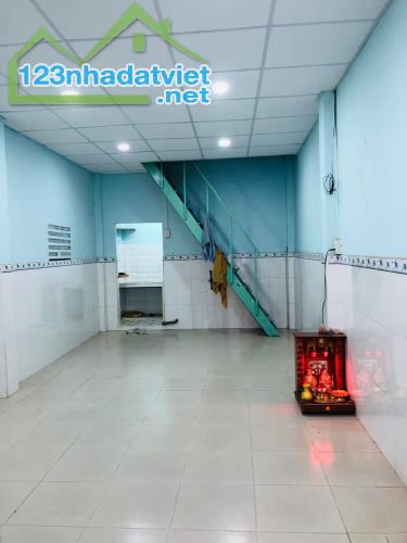 + Nhà Bán 20/30 M2-CMT8 p12q10-2 tầng-2.6 tỷ - 4