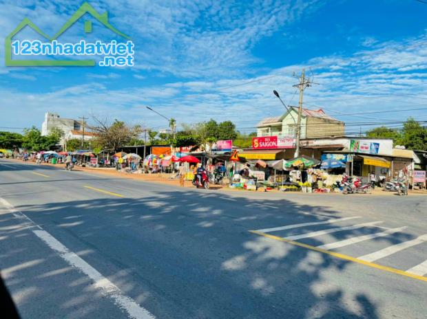 CÔ CHÚ LỚN TUỔI CẦN BÁN NHANH LÔ ĐẤT SẴN THỔ CƯ NGAY CHỢ GIÁ 320 TRIỆU 248M2 NGAY KHU DÂN - 3