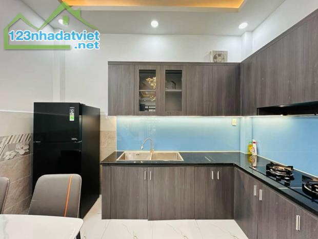 Bán Gấp Nhà Đ. Trường Lưu, P. Long Trường, Quận 9. Giá Bán: 2tỷ350. Hẻm Ô Tô - 2