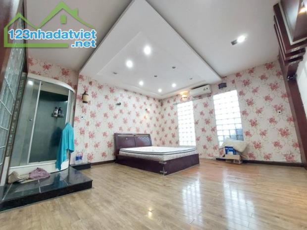 🏠🏠 Mặt Tiền đường số 5 KDC Him Lam Bình Hưng Bình Chánh DT 76m2 GIÁ 14.5Ty  🏠🏠 - 1