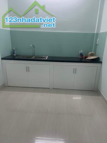 Gấp Bán Nhà Âu Cơ -  Tân Phú - 2 Tầng -  DT Lớn Giá Rẻ 57m² - chỉ 3.4 tỷ - Sát Mặt Tiền Đư - 5