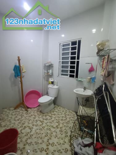 Bán Nhà 70m2 Ngang 8m Hẻm Xe Hơi P. Phước Long B, Quận 9 Gía Nhỉnh 6T - 1