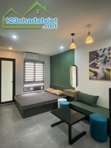 BÁN TÒA CHDV PHÂN LÔ Ô TÔ TRÁNH VỈA HÈ 8 TẦNG 100M2 GIÁ CHỈ HƠN 20 TỶ - LH 0379283456 - 3