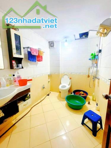 Nhà 90m2 phố Nguyễn Văn Lộc trung tâm KĐT Mộ Lao kinh doanh thuận lợi chính chủ bán giá rẻ