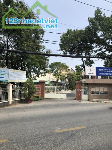 BÁN ĐẤT TẶNG NHÀ C4 - ĐƯỜNG 8M THẠNH LỘC QUẬN 12 - HƠN 157M2, NGANG KHỦNG 7M - CHỈ HƠN 6 - 3