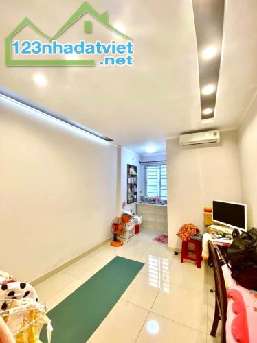 BÁN NHÀ ĐIỆN BIÊN PHỦ GẦN ĐẠI HỌC VĂN HIẾN, Q.10, HẺM 3M THOÁNG, DÂN TRÍ, 52Mx3N 8.x TỶ - 2