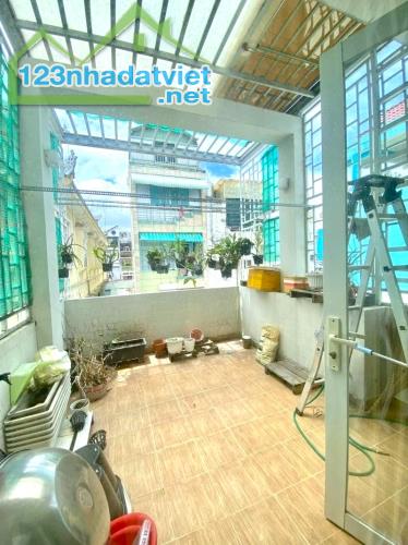 BÁN NHÀ ĐIỆN BIÊN PHỦ GẦN ĐẠI HỌC VĂN HIẾN, Q.10, HẺM 3M THOÁNG, DÂN TRÍ, 52Mx3N 8.x TỶ