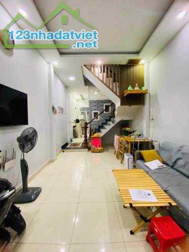 🏠 HÀNG NÓNG QUẬN 6 - NHÀ DT 44M2 - 4 TẦNG - NGANG 5M - GIÁ NHỈNH 4 TỶ. - 5