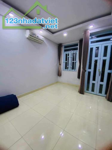 🏠 HÀNG NÓNG QUẬN 6 - NHÀ DT 44M2 - 4 TẦNG - NGANG 5M - GIÁ NHỈNH 4 TỶ. - 1