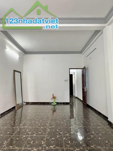 Mặt tiền Bình Trị Đông Bình Tân 270m2 ngang 8.2 nở hậu tiện kho xưởng, biệt thự, 17 tỷ TL - 1