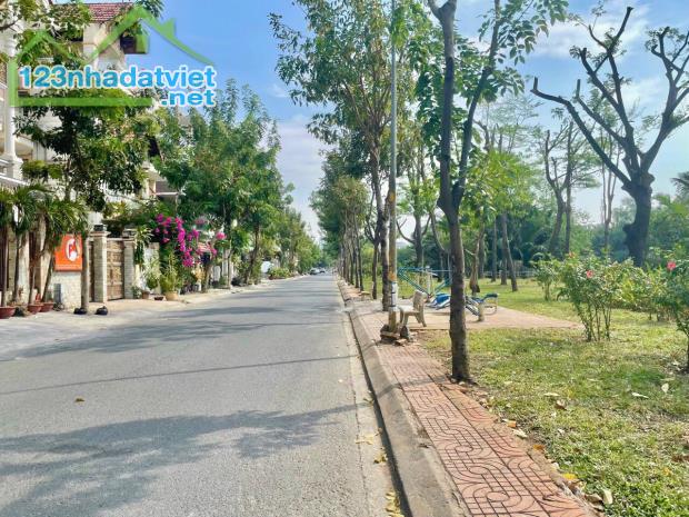 Bán đất đường số 25 P.Tân Phong ,Quận 7, dt 7x20m  giá 27 tỷ