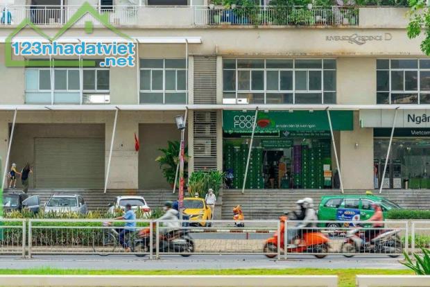 Bán Shophouse Phú Mỹ Hưng mặt tiền Nguyễn Lương Bằng, 213m2. Mua trực tiếp CDT, Vay 0% - 4