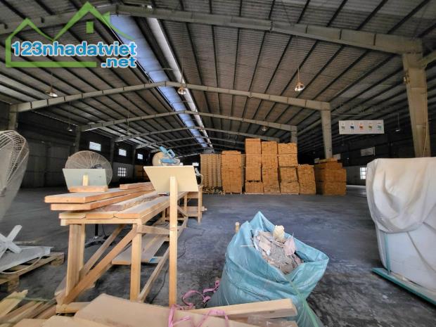 Cho thuê 1.800m2 kho xưởng giáp KCN Mỹ Phước Bến cát giấy tờ đầy đủ - 1