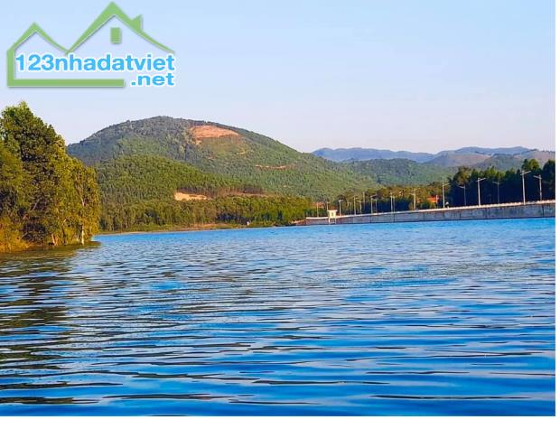 1100m2 đất mặt hồ Đồng Đò - Sóc Sơn siêu đẹp, mặt hồ rộng làm nghỉ dưỡng, villa, khách sạn - 1