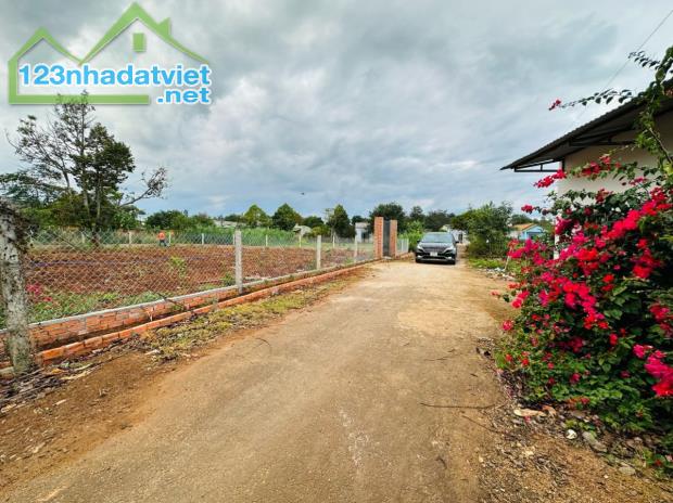 🎀Bán đất 25x25m hẻm Y Wang cách hồ Ea Kao 150m , cách ủy ban 300m, Buôn Ma Thuột 3tỷ🌹 🍀