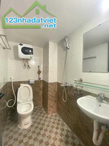 Bán toà CCMN tại Phú Đô. Nam Từ Liêm DT 70m x 7.5T. MT4m. - 3