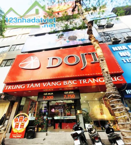 Bán Nhà Mặt Phố Phan Phù Tiên, Đống Đa DT 197m2x8T MT 7.3m. Giá Rẻ Hơn 300tr/m2