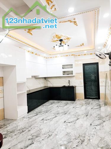 BÁN NHÀ HẺM VIP KIẾN TRÚC CHÂU ÂU 1/ 918 HƯƠNG LỘ 2 BÌNH TÂN 59M2 5 TẦNG 5PN 6WC - 3