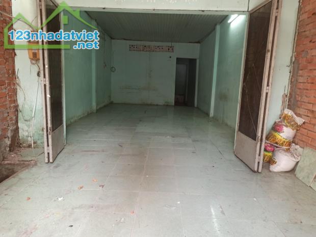 Bán nhà cấp 4, tiện Xây mới, 4.3x18m, Nguyễn Ảnh Thủ chỉ 5.2 tỷ TL.