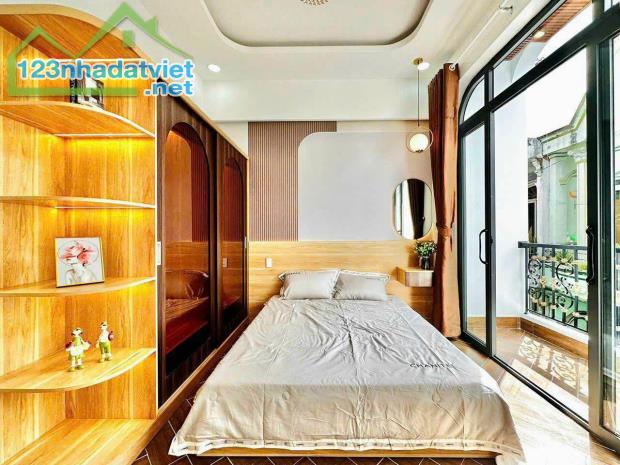 Chính chủ kẹt tiền bán gấp nhà Phạm Văn Chiêu, Phường 9, Quận Gò Vấp. Giá 2tỷ860. Hẻm ô tô - 2