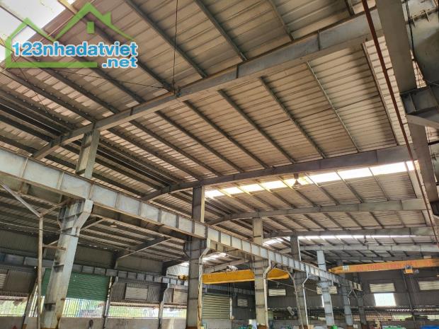 Kho Xưởng Bến Cát 2.200 m2 Có sẵn cẩu trục 30 tấn Thích hợp đa nghành nghề