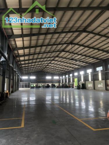 Cho thuê kho xưởng 1.800m2 ở Bến Lức, Long An giá 80tr/tháng Lh: 0949 861 287