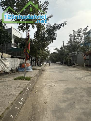 Bán đất mặt phố Lương Văn Can, Liên Bảo. DT 110m2, Giá 3.8 tỷ - 1