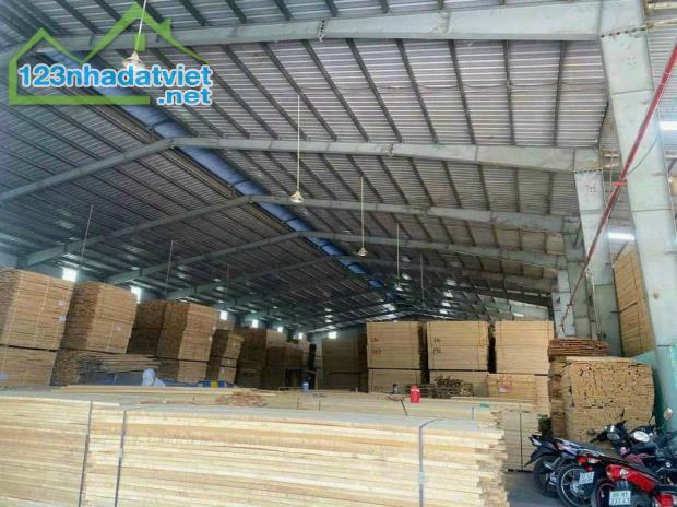 Cho thuê 2.400m2 Nhà Xưởng Tân Uyên Gía 110 trieu/tháng