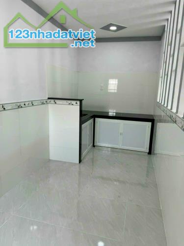 Nhà 1 trệt 1 lửng 3 ph ngủ, sân ô tô 2.65 tỷ/72m2 - 3