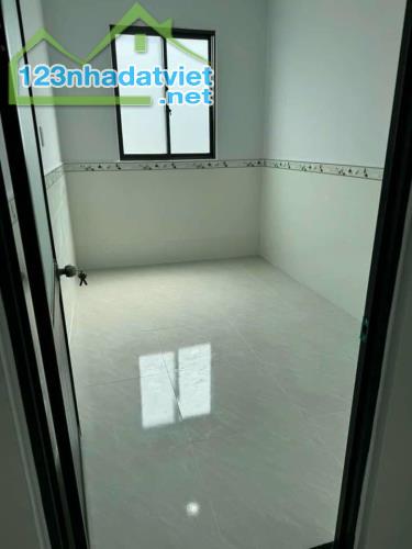 Nhà 1 trệt 1 lửng 3 ph ngủ, sân ô tô 2.65 tỷ/72m2 - 2