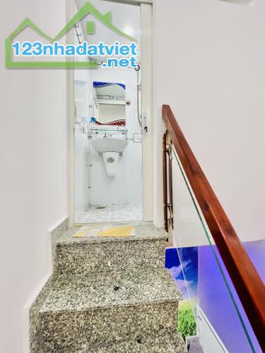 HẺM ÔTÔ VÀO TẬN CỬA BÁN NHÀ 2 TẦNG ĐƯỜNG THỐNG NHẤT P11 QUẬN GÒ VẤP - 2