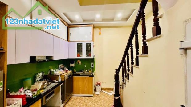 Bán Nhà Kim Ngưu Hai Bà Trưng 35m Đẹp - 2