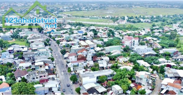 Chỉ 400tr sở hữu ngay lô đất sắn sổ ngay trung tâm thị trấn Nam Phước - 1