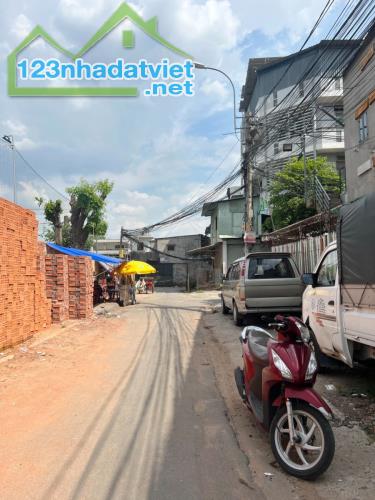 Nhà giấy tay trệt/lầu đúc gần đường chính Tạ Quang Bửu P5Q8 - 4