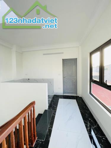 Bán nhà Tây Mỗ gần Vinhome, xây 5 Tầng, 4 phòng, gần trường học giá 3.3 tỷ - 1