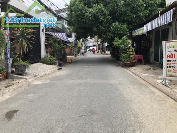 Bán gấp nhà mặt tiền đường Hà Chương, Trung Mỹ Tây,sát Mặt tiền Nguyễn Ảnh Thủ chỉ 6.2 tỷ