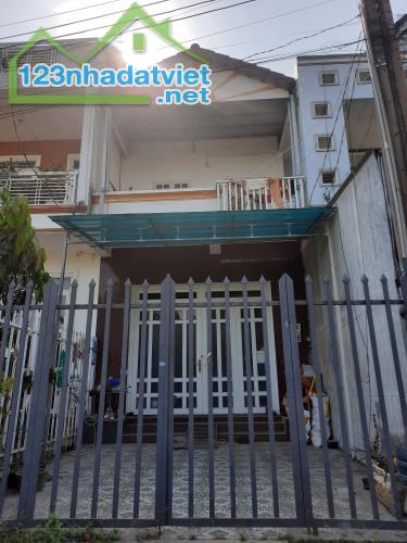 Cho thuê nhà 1 Trệt 1 Lầu 95m2 Bửu Hòa, gần cty Pouchen,đường trước nhà rộng 8m - 2