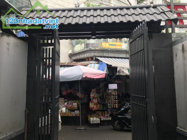 BÁN DÃY TRỌ 3 TẦNG - QL1A - 809M2 (21x40)M - THU NHẬP 100TR/TH - GIÁ CHỈ 24 TỶ. - 4