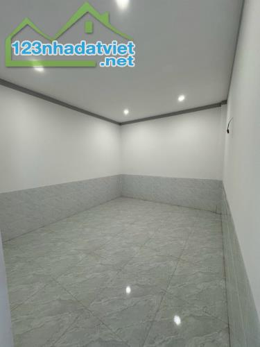 Bán Nhà Mê 7x16 góc 2 mặt tiền cách Quốc Lộ 14 chỉ 200m gần ngay chợ Đoàn Kết 1ty350 triệu - 3