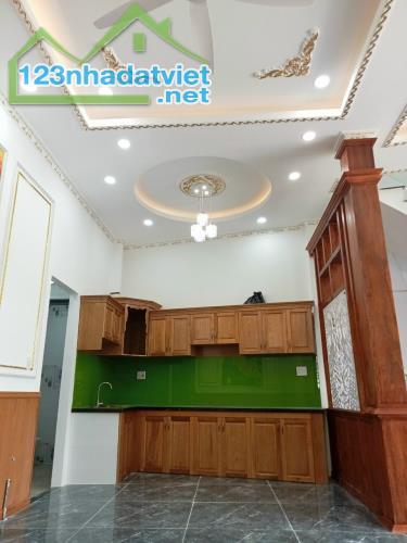 Nhà sổ riêng hoàn công 2 lầu trệt 3.5 tỷ/72 m2, đường nhựa 10m - 3