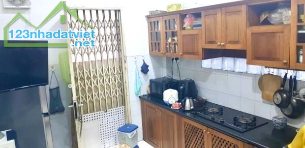 BÁN NHÀ TÔ HIẾN THÀNH NGAY ĐẠI HỌC BÁCH KHOA, QUẬN 10, HXH5M THÔNG, CĂN GÓC, 48Mx2PN 6 TỶx