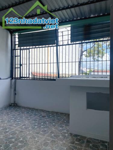 HẺM 6M THÔNG QUANG TRUNG, 3 TẦNG BTCT, 72M2 (4x18) 4PN, XE HƠI TRONG NHÀ, AN NINH, HIỆN