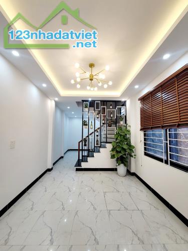 Bán nhà An Khánh 38m². Lô góc 2 mặt thoáng Vĩnh Viễn. Ngõ thông Moning đỗ cửa. 50m đến chợ